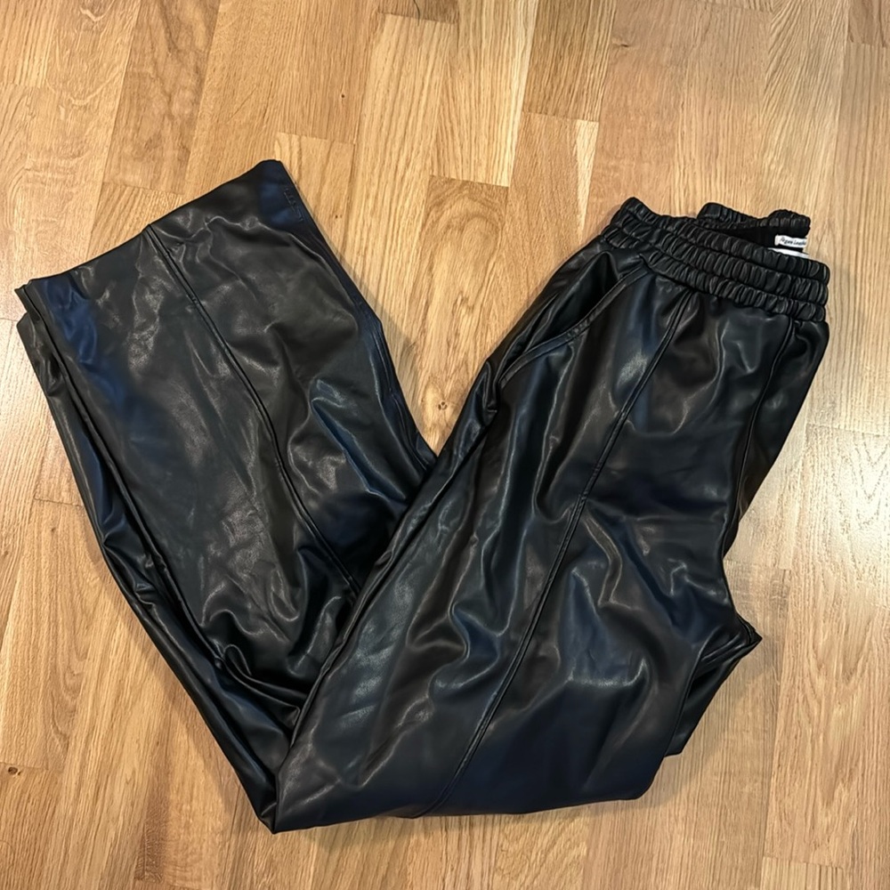 Abercrombie NWT Vegan Leather Elastic Waist Pants, S